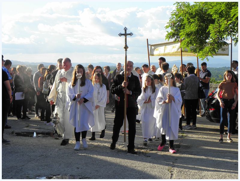 Tijelovska procesija u Labinu