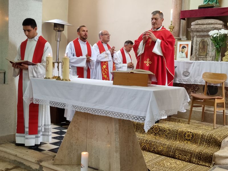 Od pošasti, gladi i rata…